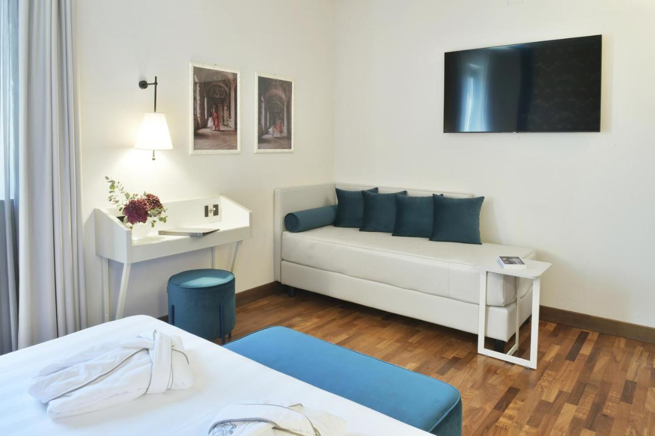 Hotel Torresi Potenza Picena Exterior photo