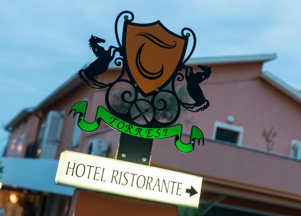Hotel Torresi Potenza Picena Exterior photo